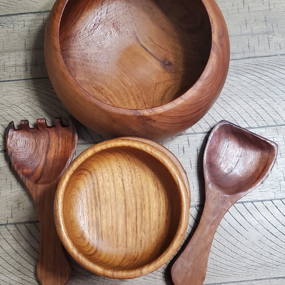 Vintage Wooden Salad Bowl Set - Picture 9 of 11